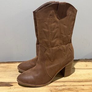 Mia Brown Cowgirl Boots Size 8.5 B30